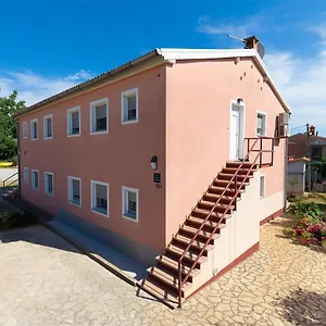 apartmani-dujmovic-medulin.in-istria.net/